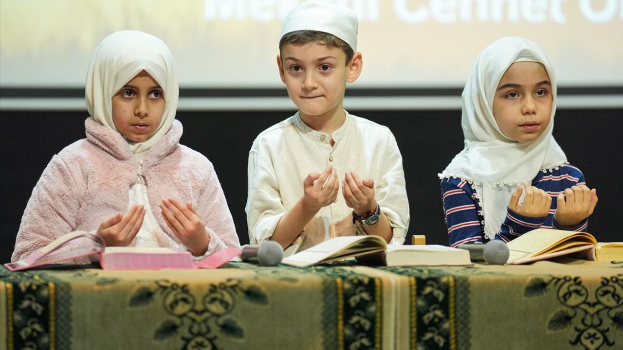 Mevlana İdris Zengin, İstanbul'da Anıldı