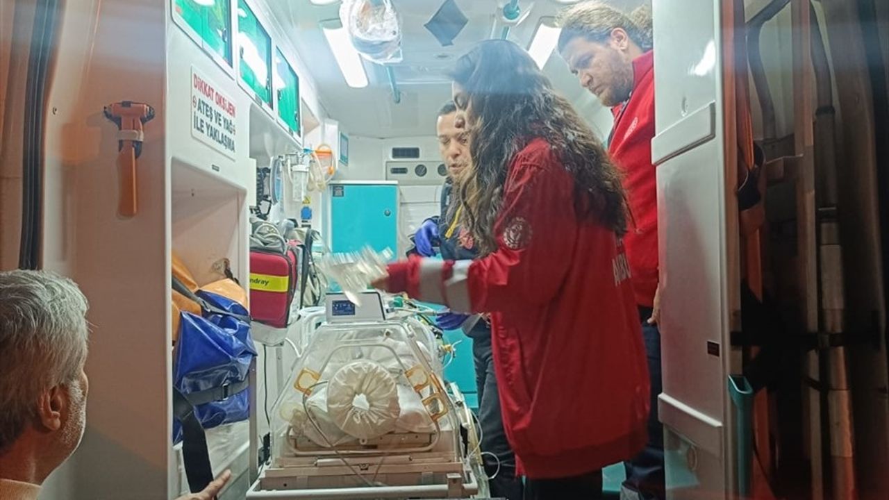 Muş'ta Kalp Rahatsızlığı Olan Yeni Doğan Bebek İçin Ambulans Uçak Görevde