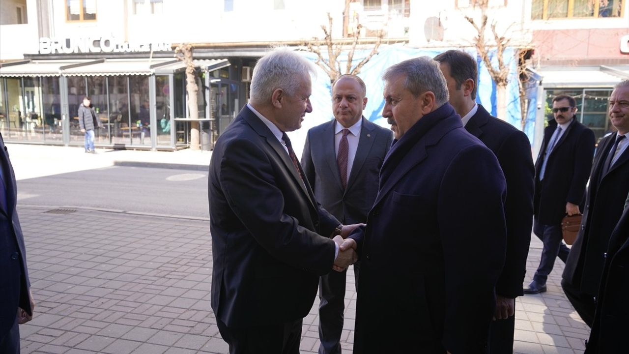 Mustafa Destici Rojaye Belediyesini Ziyaret Etti