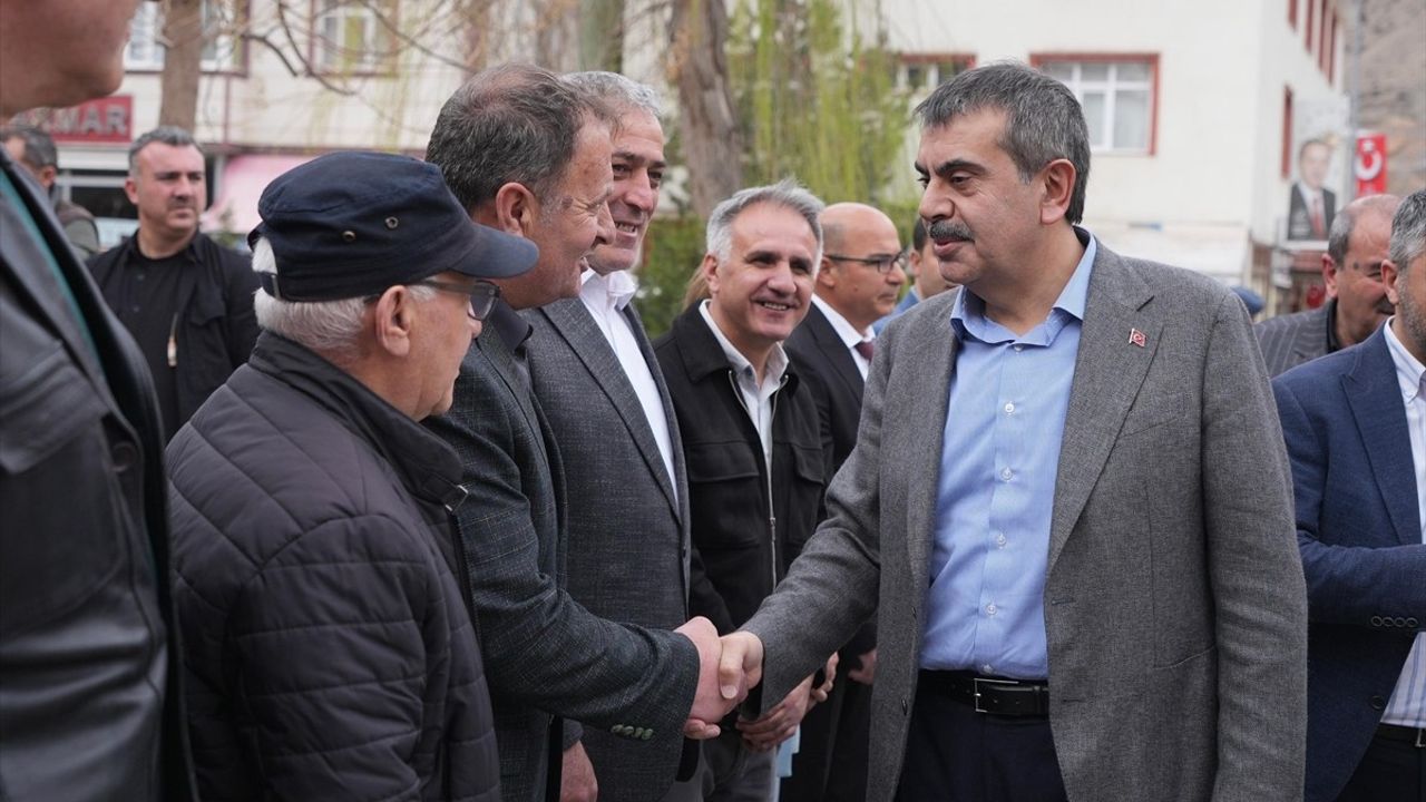 Ramazan'da Birlik ve Beraberlik Vurgusu: Bakan Tekin'den Önemli Açıklamalar