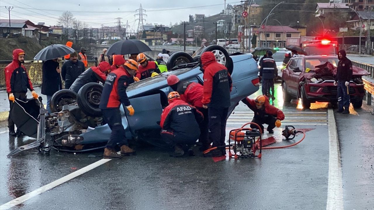 Rize'de Trafik Kazası: Bir Kişi Hayatını Kaybetti