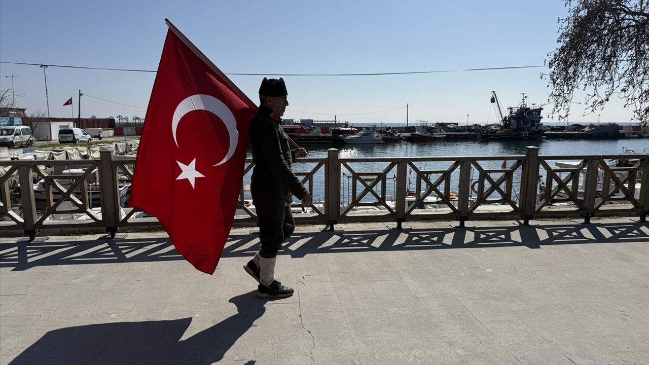 Saffet Gümüş, 7 Yıldır Sürdürdüğü Yürüyüşle Gelibolu'ya Ulaştı