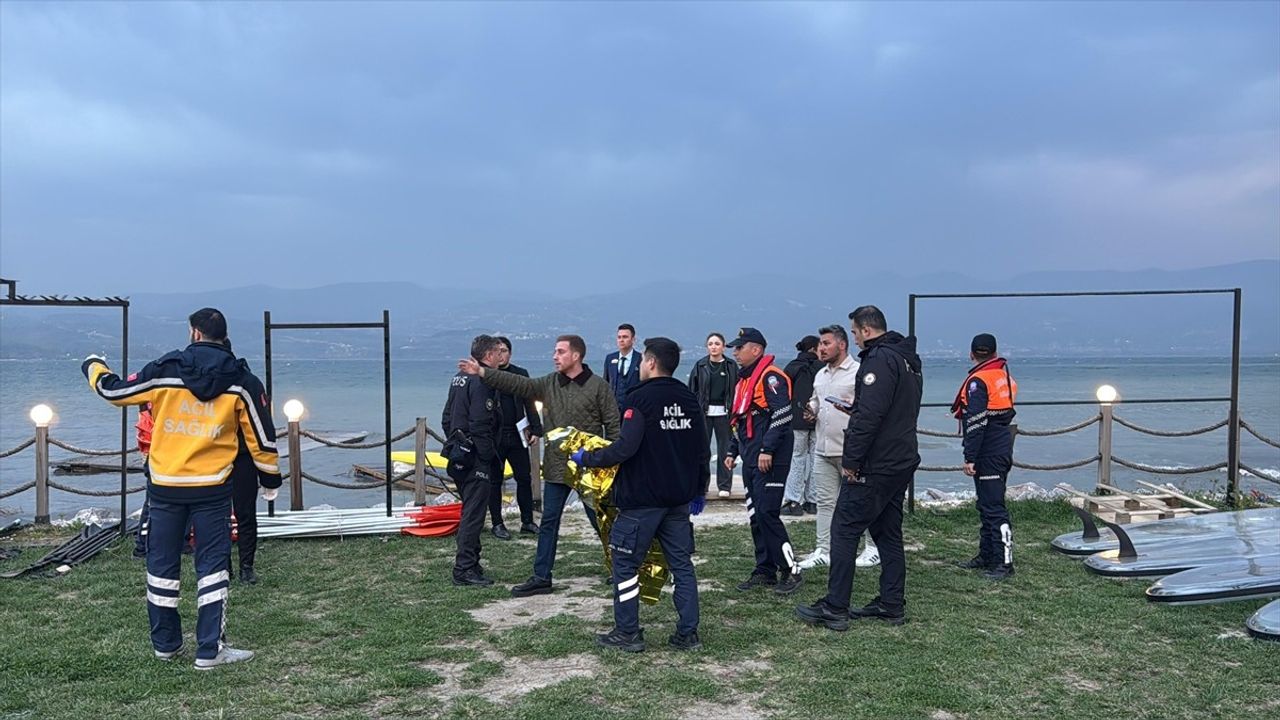 Sakarya'da Sapanca Gölü'nde Kano Kazası: Arama Çalışmaları Sürüyor