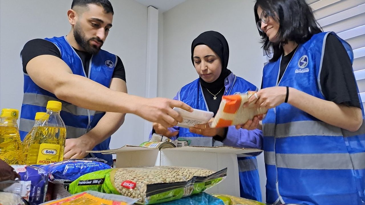 Sakarya Üniversitesinden İhtiyaç Sahiplerine Ramazan Yardımı