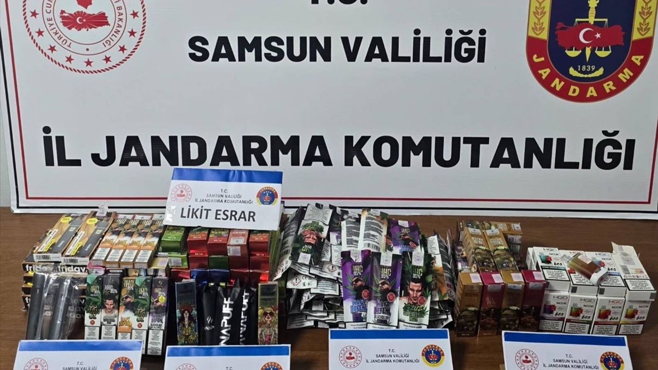 Samsun'da Elektronik Sigara Görünümlü Likit Esrar Ele Geçirildi