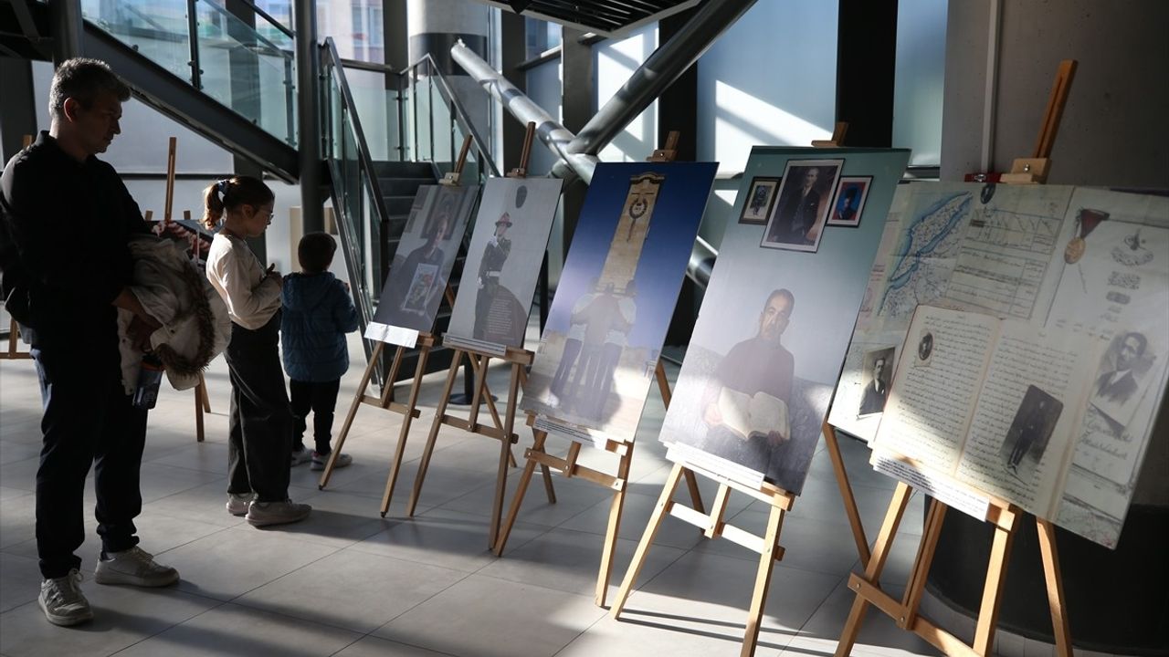 Savaştan Doğan Dostluk: Çanakkale Fotoğraf Sergisi