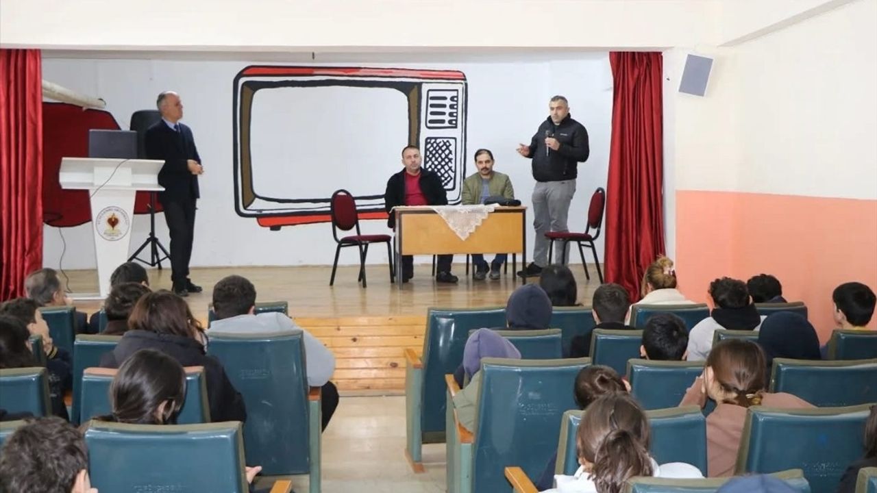 Sinop'ta Öğrenciler Ustalarla Buluştu