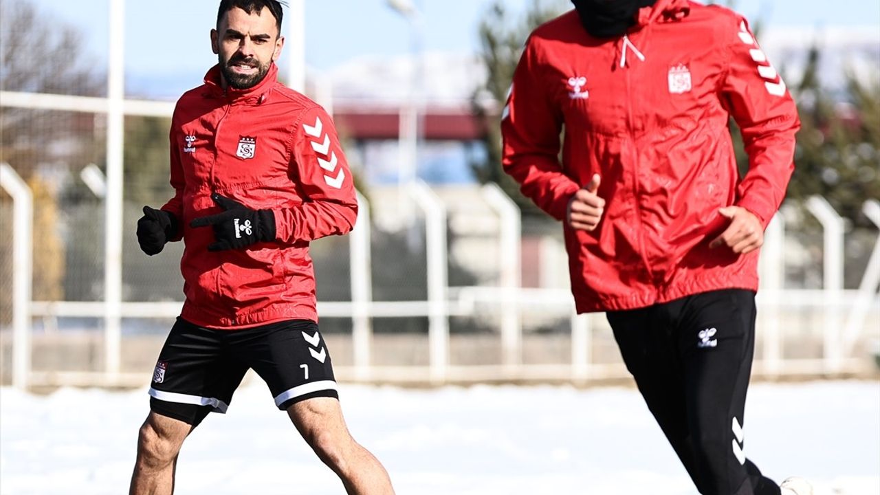 Sivasspor Başakşehir Maçına Hazırlanıyor