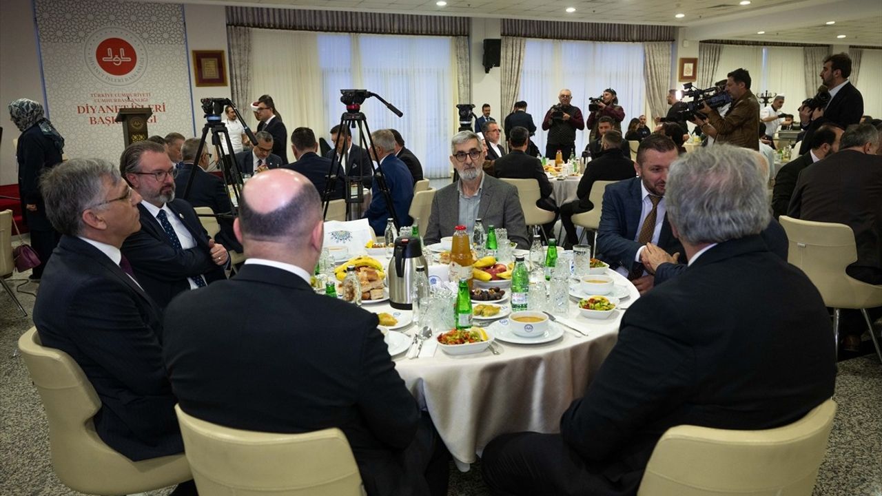 TDV Uluslararası İyilik Ödülleri Sahipleri İftarda Buluştu