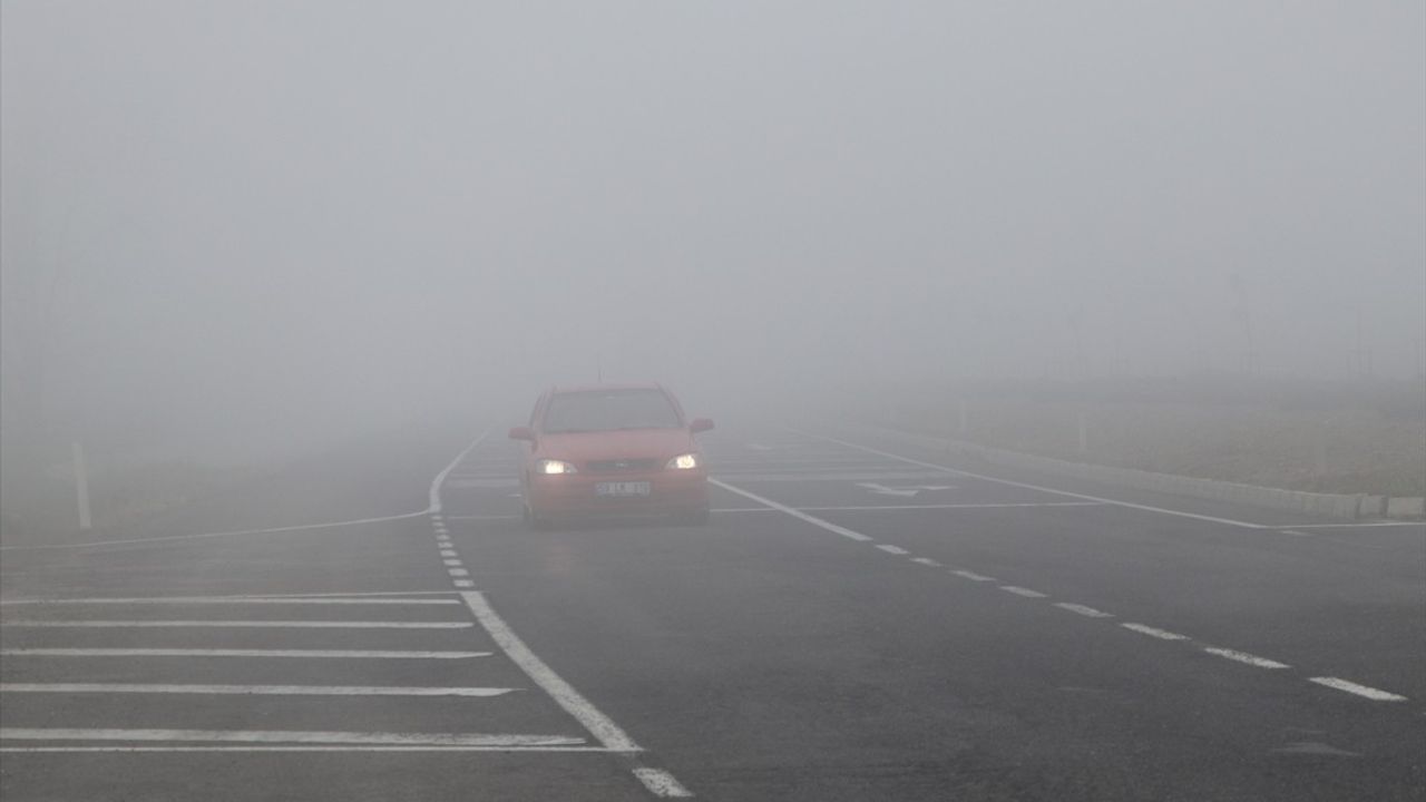 Tekirdağ'da Görüş Mesafesi 40 Metreye Düştü