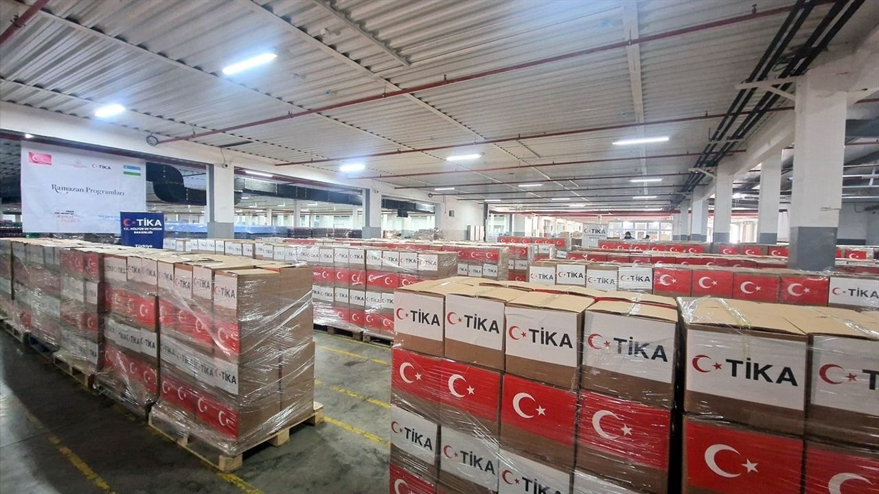 TİKA Ramazan'da Özbekistan'da İhtiyaç Sahiplerine Gıda Yardımı Yaptı