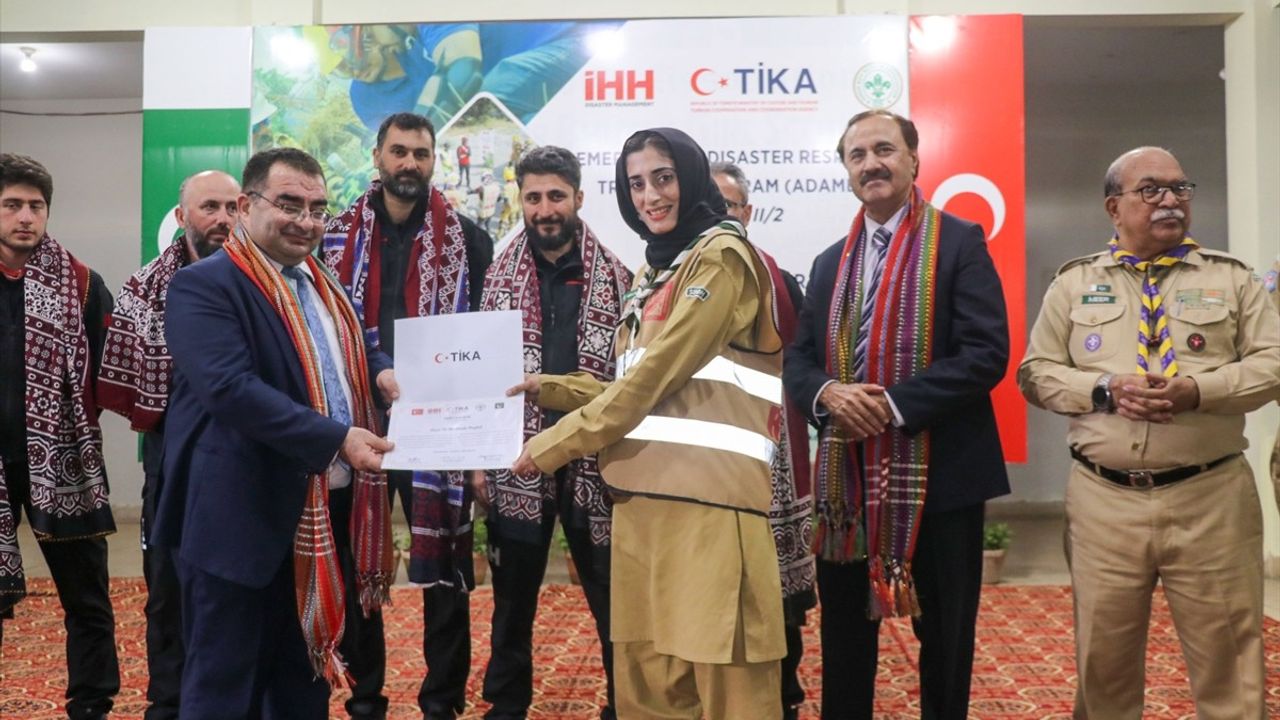 TİKA ve İHH, Pakistan'da Arama Kurtarma Eğitimi Gerçekleştirdi