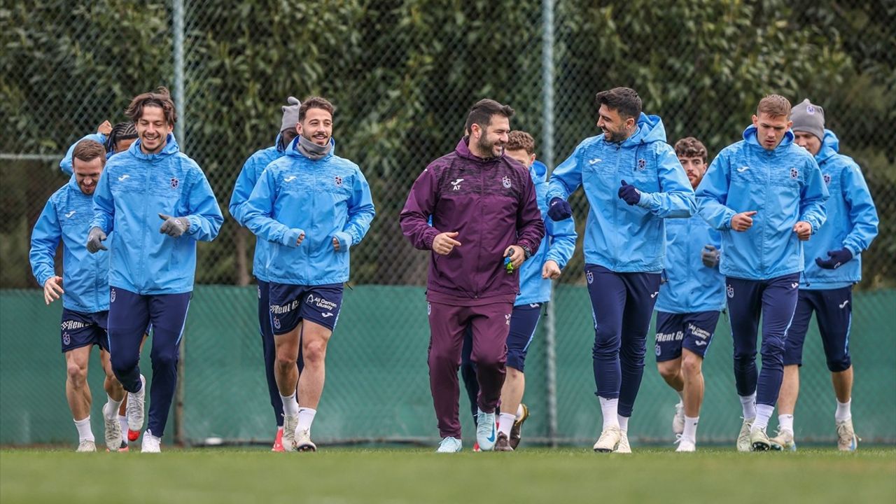Trabzonspor, Göztepe Maçına Hazırlıklarını Çift Antrenmanla Sürdürüyor