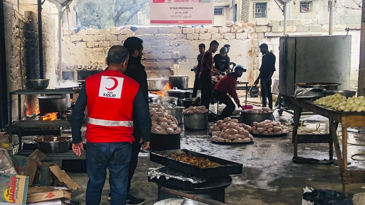 Türk Kızılay'dan Gazze'ye Ramazan Yardımı