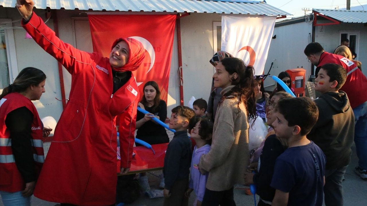 Türk Kızılay'dan Hatay'da Depremzedelere İftar Organizasyonu