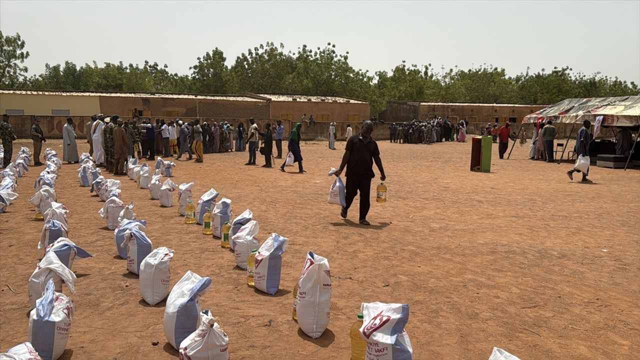 Türkiye Diyanet Vakfı, Mali'ye Gıda Yardımı Sağladı