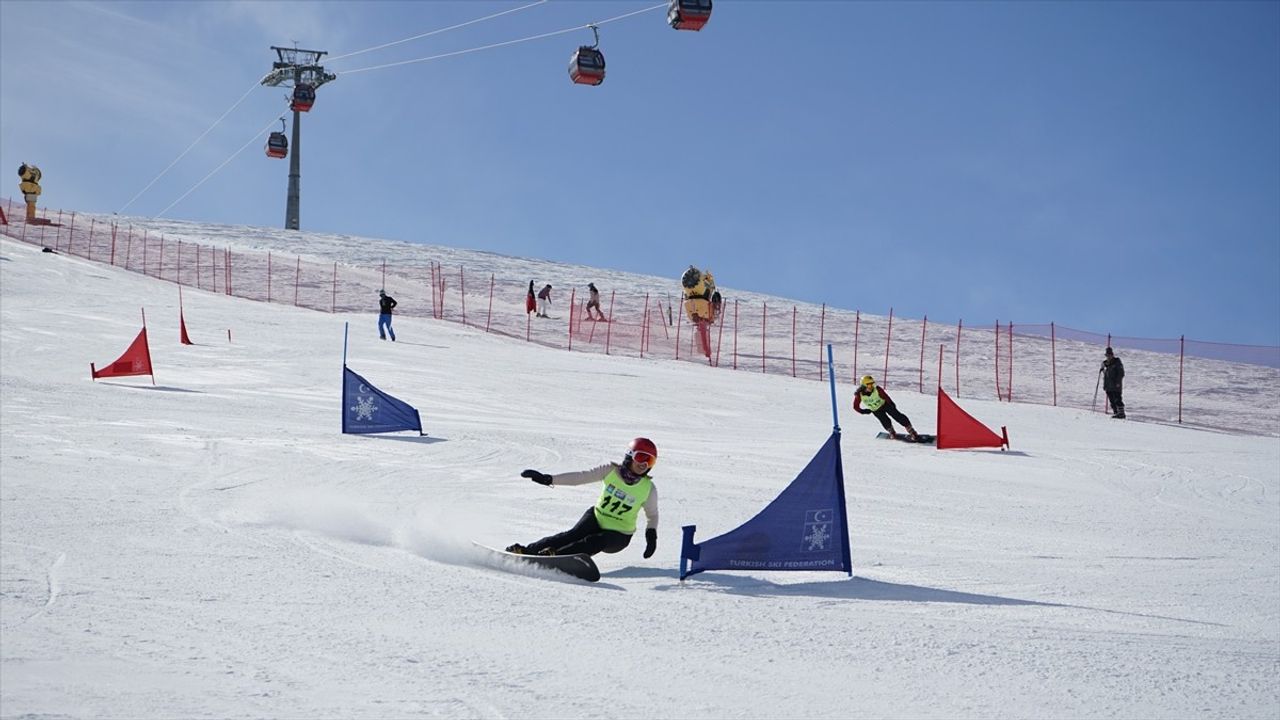 Türkiye Snowboard Şampiyonası Erciyes'te Gerçekleşiyor