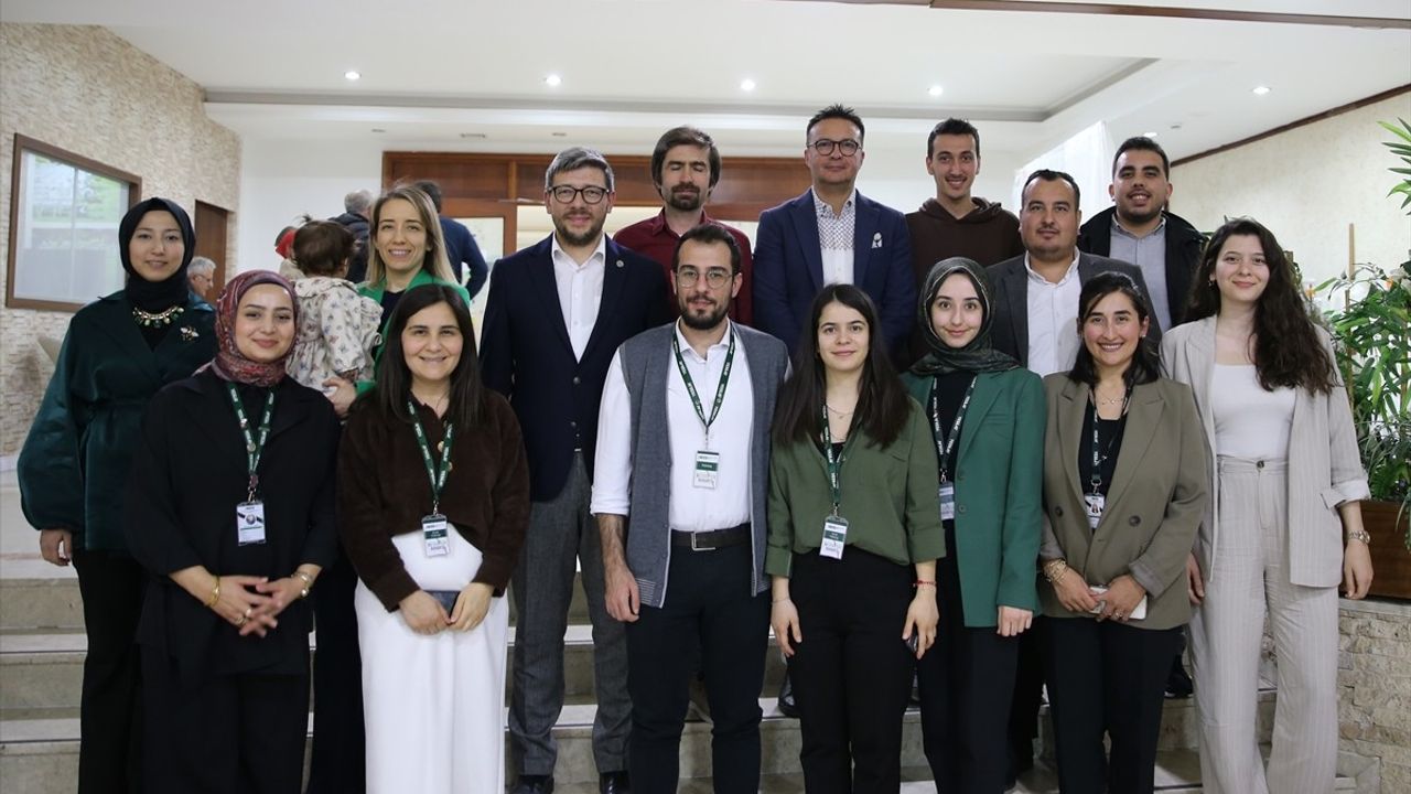 Yeşilay Gönüllüleri Denizli'de İftar Programında Buluştu