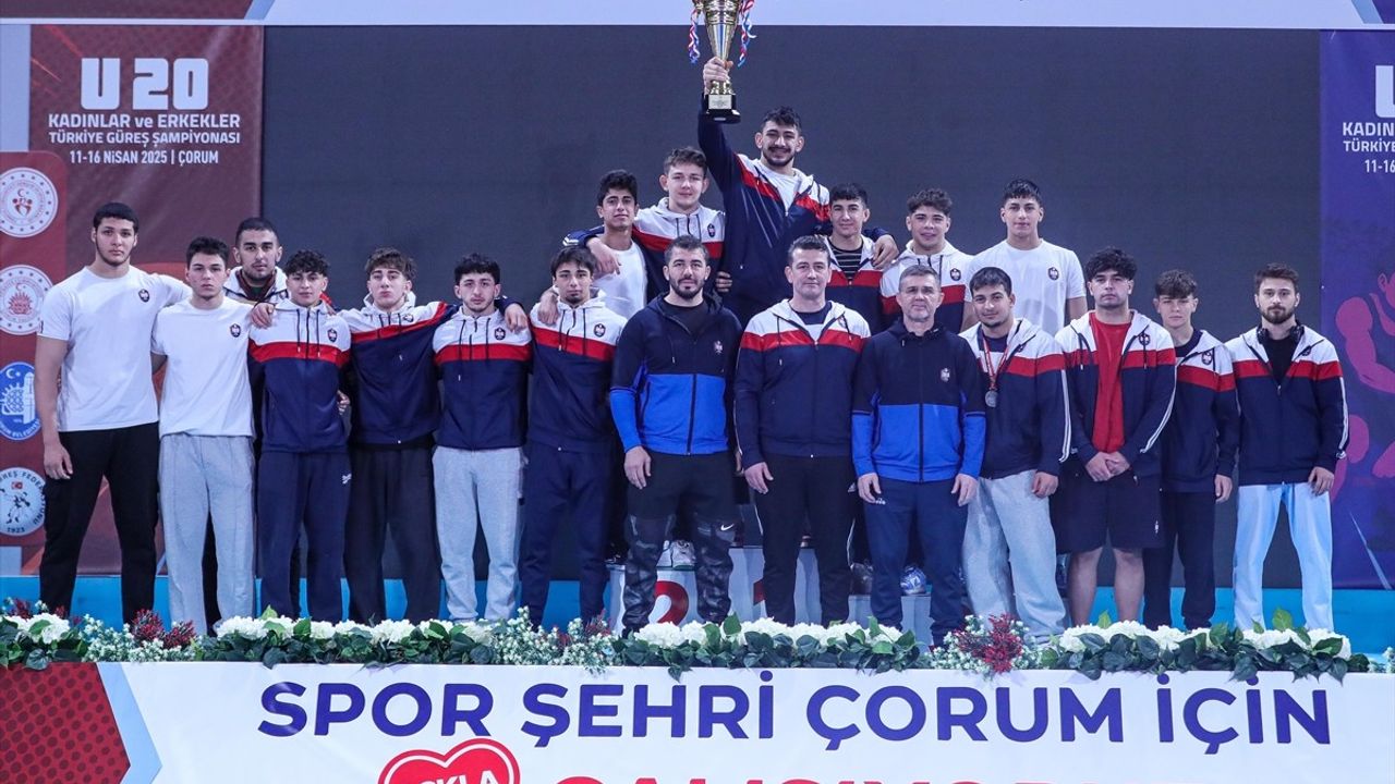 20 Yaş Altı Grekoromen Türkiye Güreş Şampiyonası Çorum'da Tamamlandı