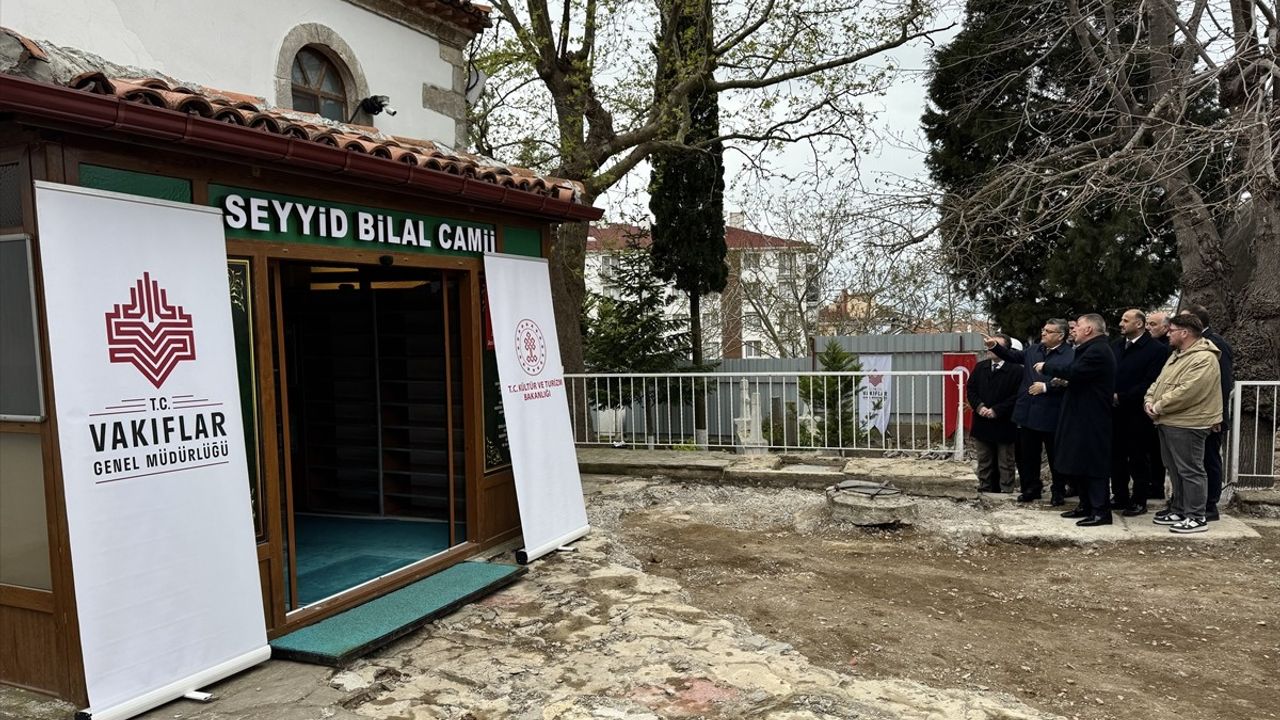 675 Yıllık Hatunlar Türbesi Restorasyona Girdi