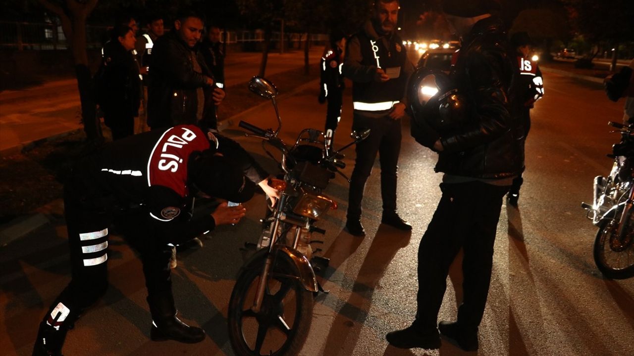 Adana'da Helikopter Destekli Güvenlik Uygulaması