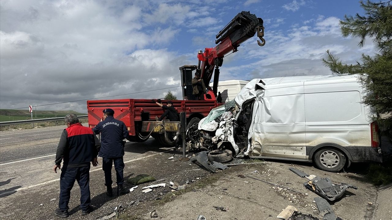 Adıyaman'daki Trafik Kazasında 1 Kişi Hayatını Kaybetti