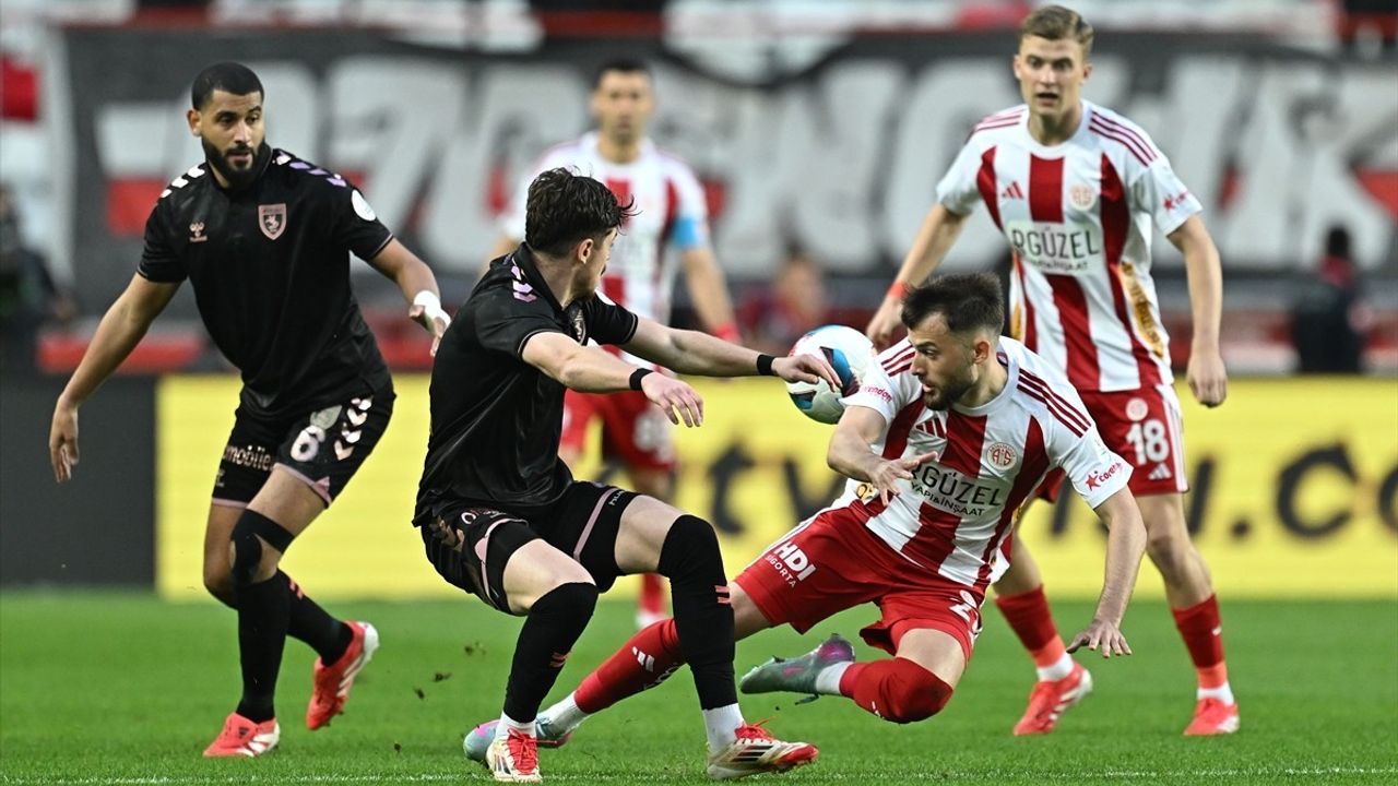 Antalyaspor'dan Önemli Galibiyet