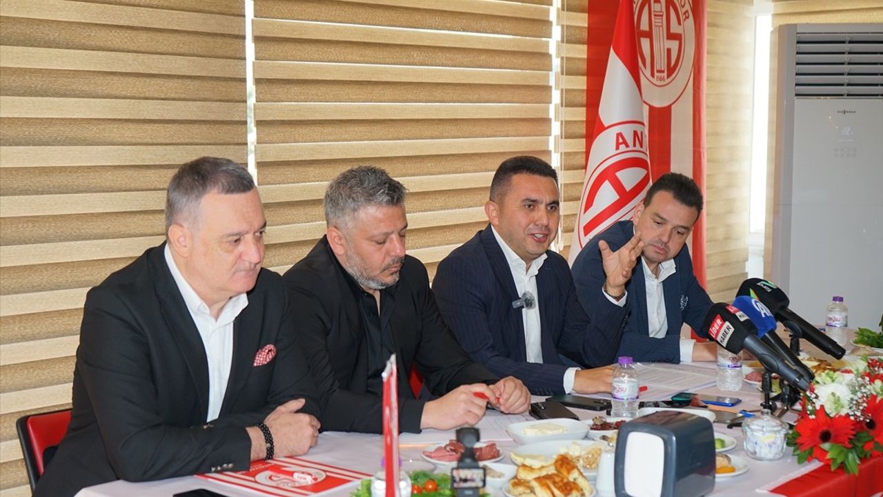 Antalyaspor Gençlik Festivali ile Kulübe Destek