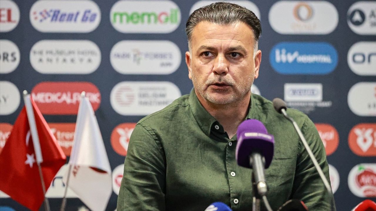 Atakaş Hatayspor'un Teknik Direktörü Murat Şahin: 'İşimiz imkansıza yaklaştı'