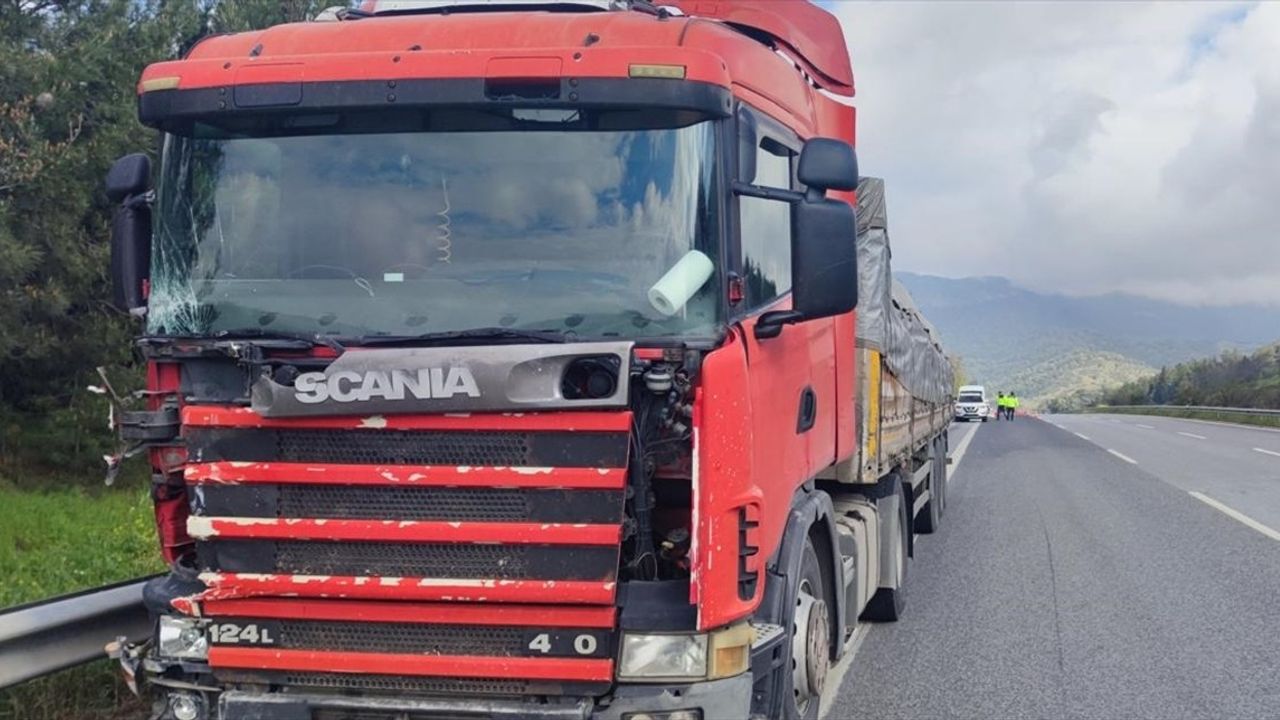Aydın'da Panelvan Sürücüsünün Ölümüne Neden Olan Tır Şoförü Serbest Bırakıldı