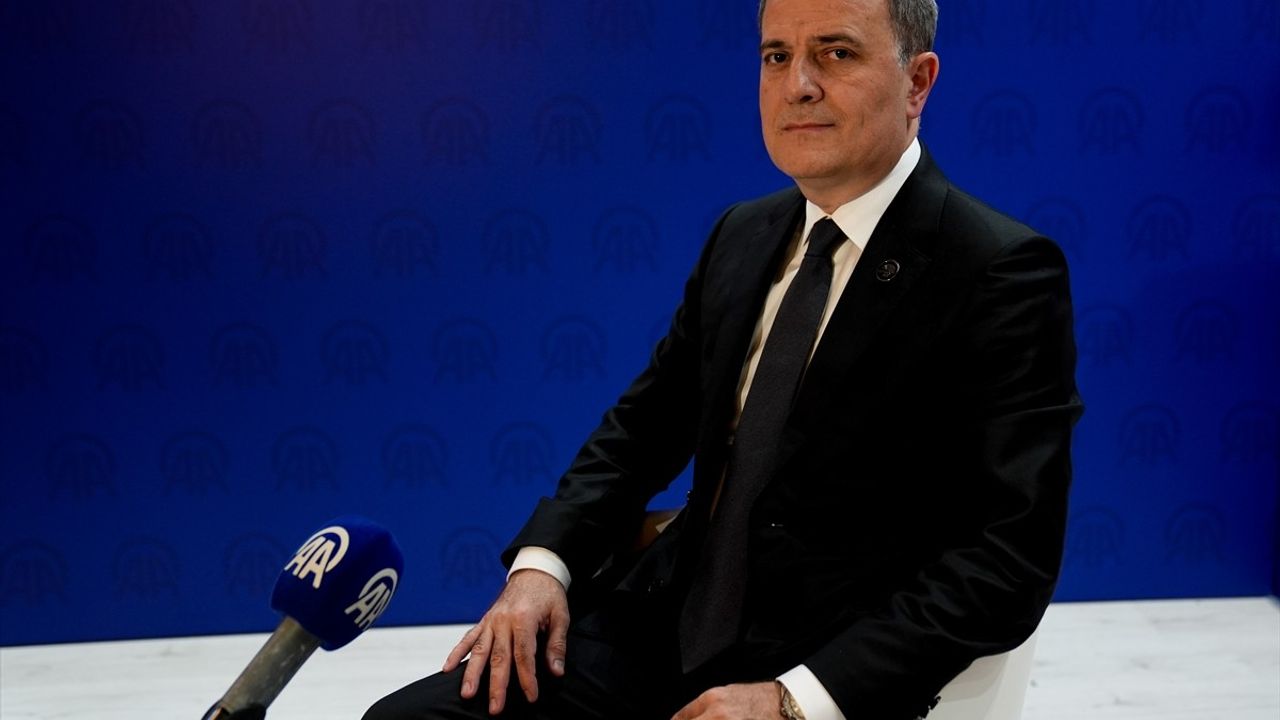 Azerbaycan Dışişleri Bakanı Bayramov: Ermenistan ile Barış Anlaşması İçin Şartlar Belirtiliyor