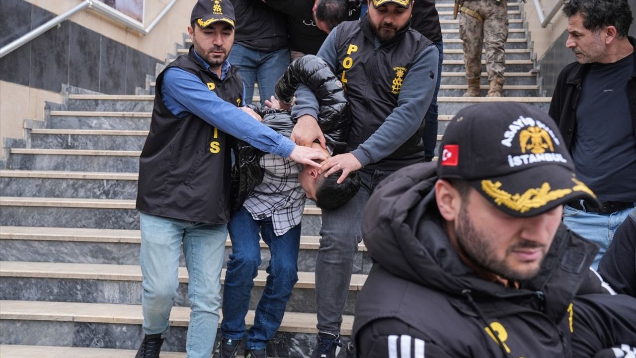 Bağcılar'da Bekçi Uğur Gölçek'in Şehit Edilmesine İlişkin Gözaltına Alınan Zanlılar Adliyeye Sevk Edildi