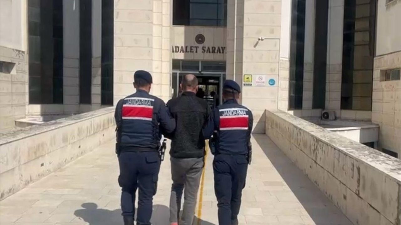Balıkesir'de Hükümlü Uyuşturucu Satarken Yakalandı