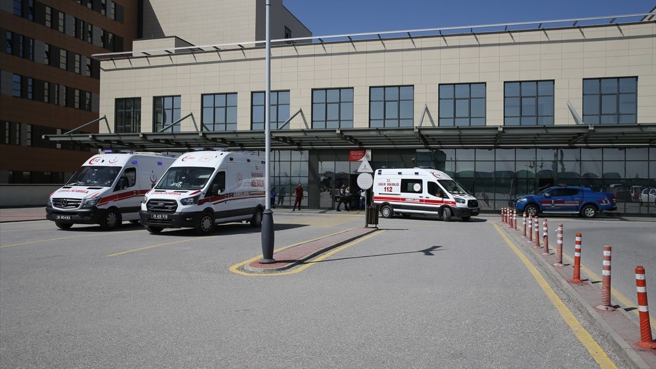 Berk Atan Trafik Kazasında Yaralandı