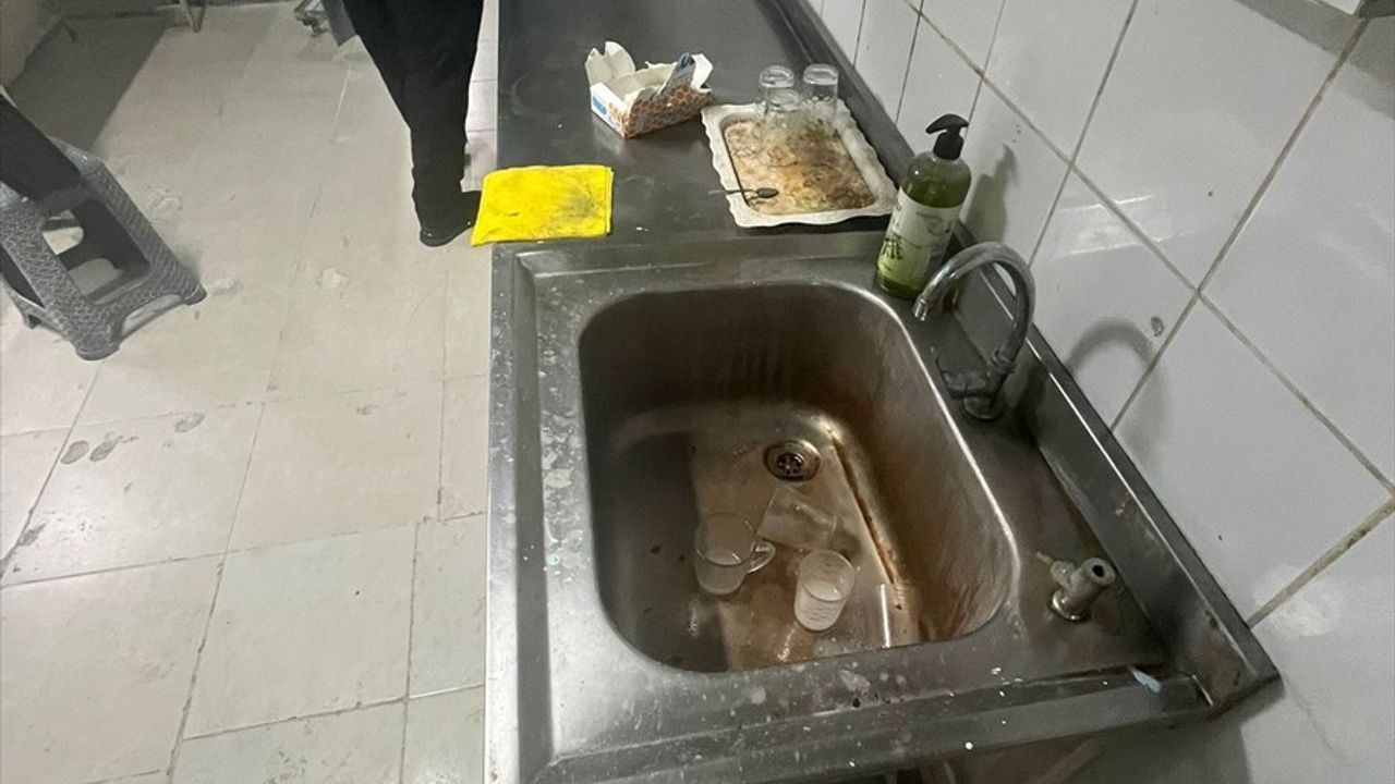 Bursa'da Ruhsatsız Gıda Üretimi Engellendi