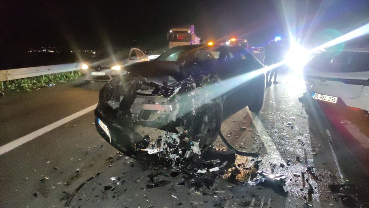 Bursa'da Zincirleme Trafik Kazası: 1 Ölü, 7 Yaralı