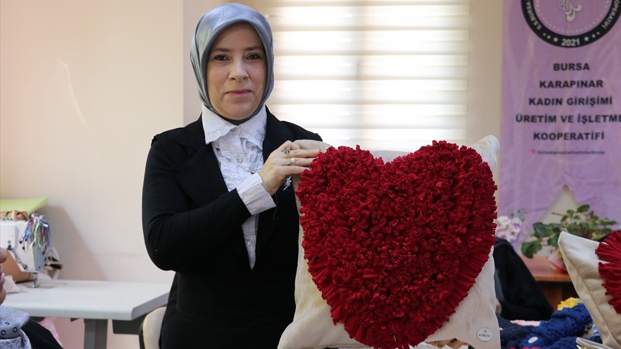 Bursalı Kadınlar Tekstil Atıklarını Değerlendiriyor