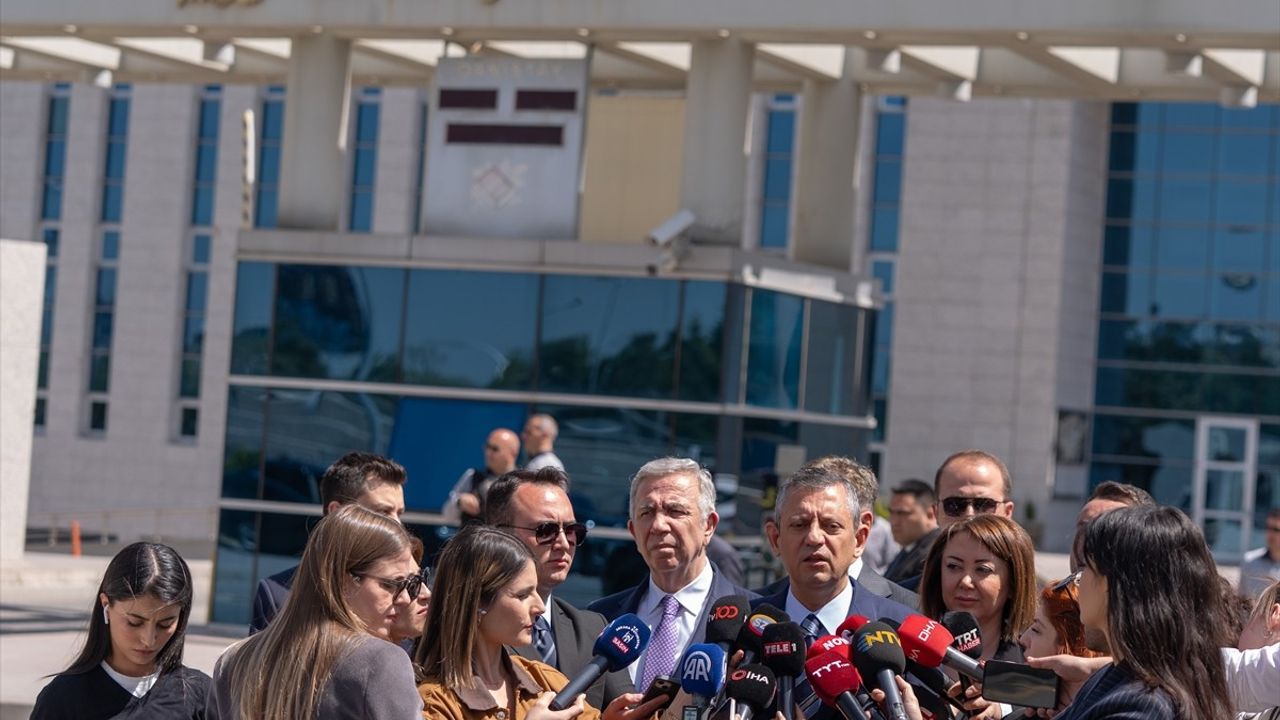 CHP Genel Başkanı Özel'den Kayyım Açıklamaları ve Ekonomi Yorumu