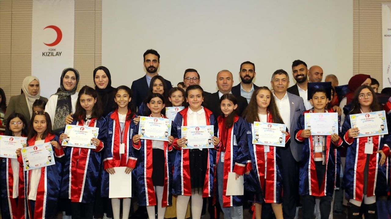 Çocuk Üniversitesi Programı Tokat'ta Tamamlandı