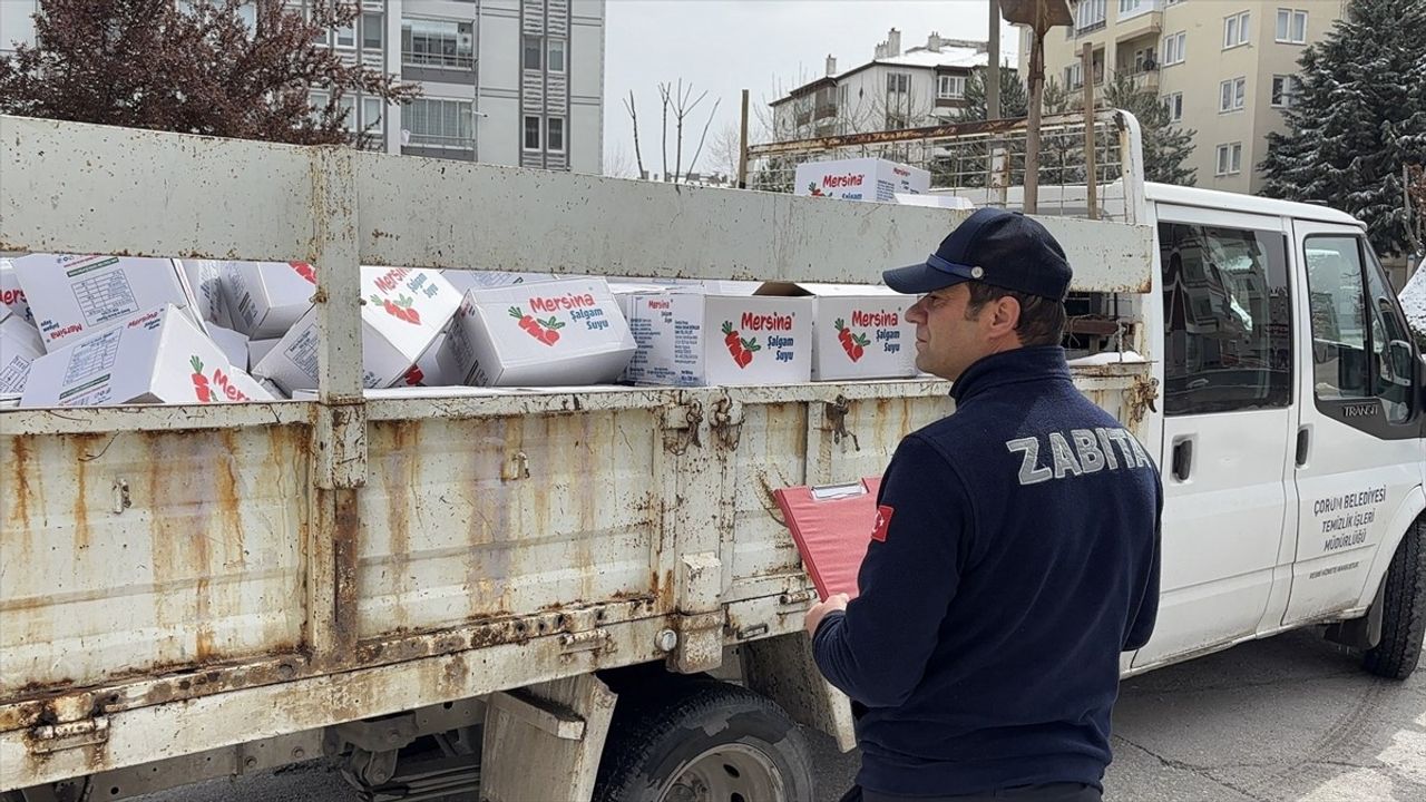 Çorum'da Son Kullanma Tarihi Geçmiş 4.200 Şişe Şalgam İmha Edildi
