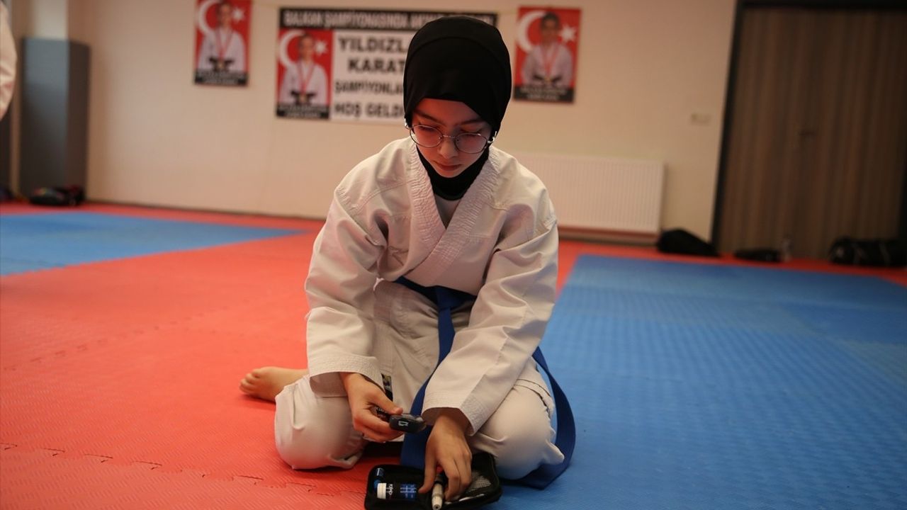 Diyabetle Mücadelede Karate: Dilara'nın Hedefi Milli Formayı Giymek