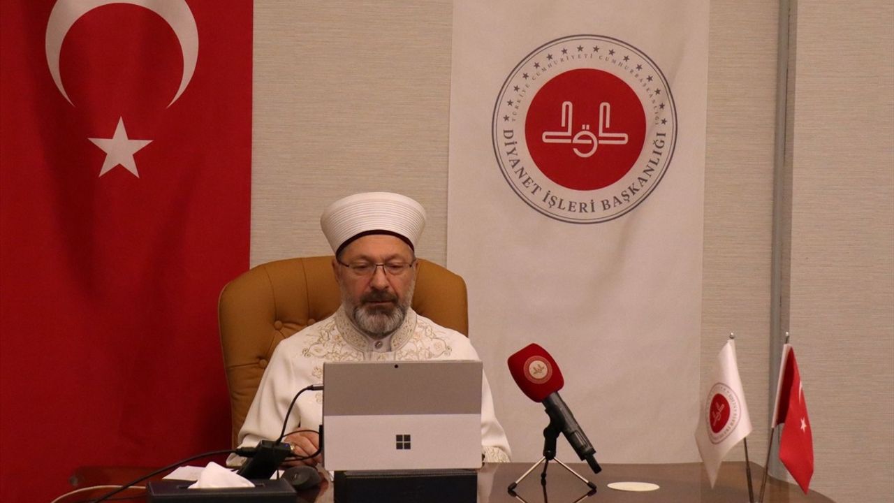 Diyanet İşleri Başkanı Ali Erbaş, Din Görevlilerine Mesleki Eğitimde Önemli Açıklamalarda Bulundu