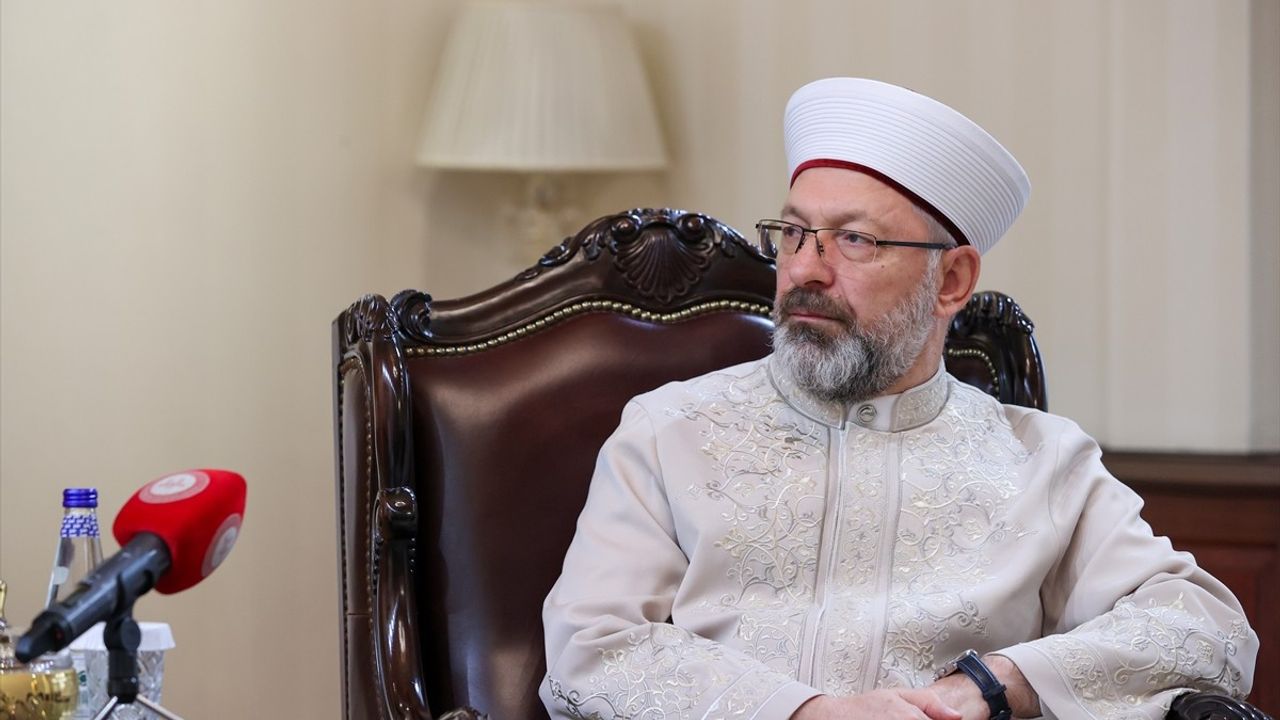 Diyanet İşleri Başkanı Ali Erbaş, KKTC Din İşleri Başkanı Hakan Moral'ı Kabul Etti
