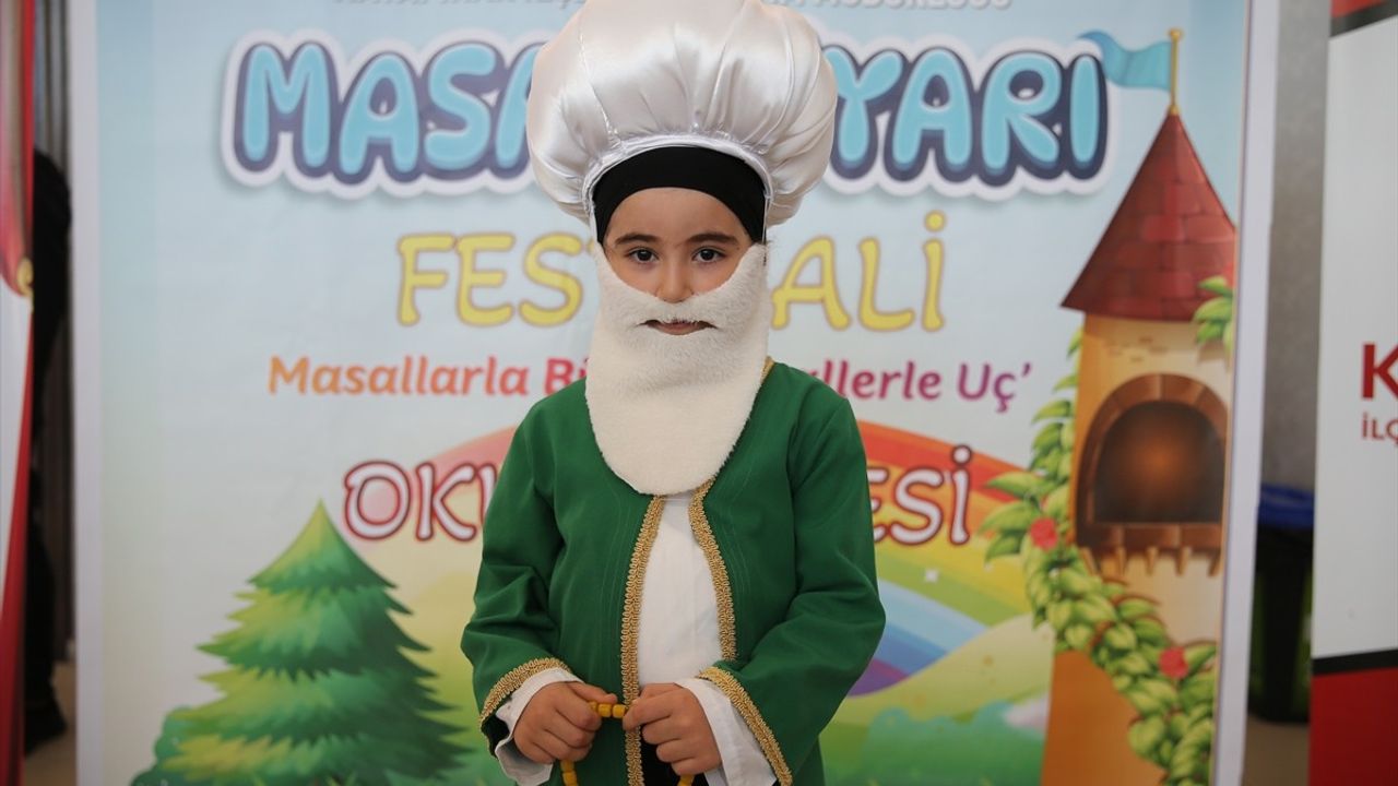 Diyarbakır'da Masal Diyarı Çocuk Festivali Başladı