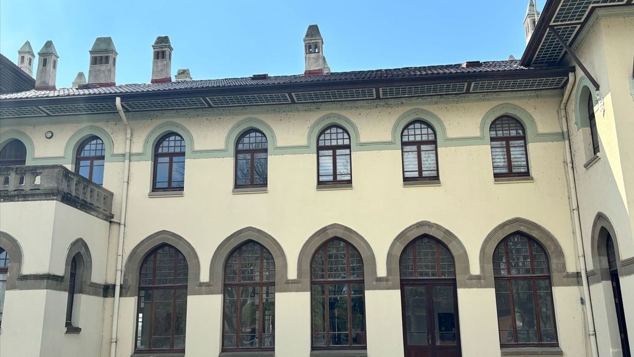 Edirne'nin Tarihi Tren Garı Dronla Temizleniyor