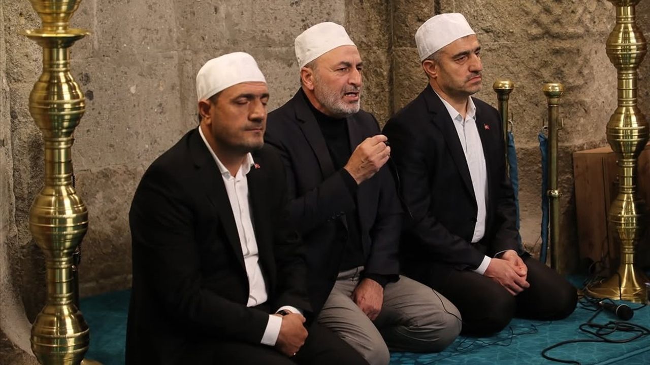 Erzurum'da Türk Polis Teşkilatı için Mevlit Programı Düzenlendi