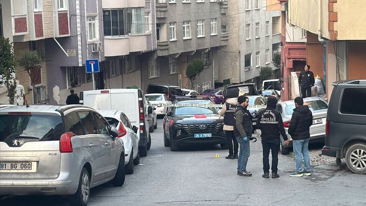 Esenler'de Boşanma Tartışması Kanlı Bitti: Bir Ölü, Bir Yaralı