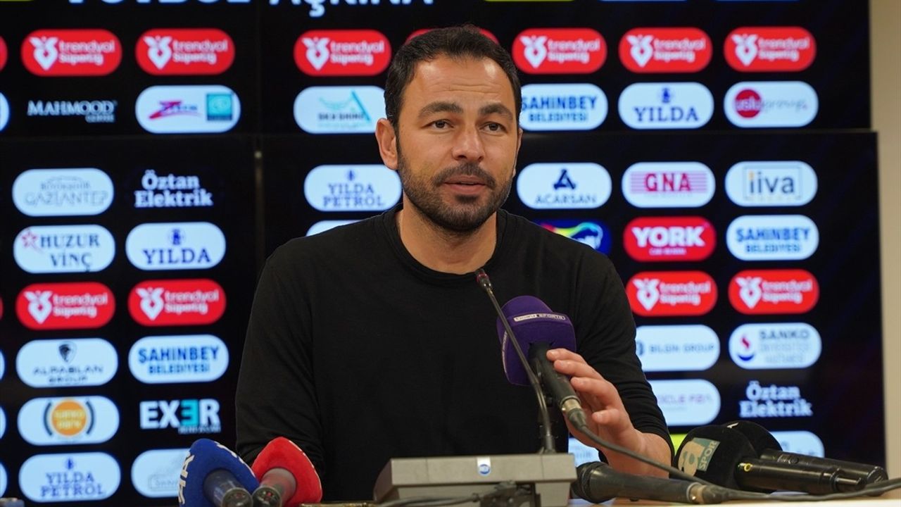 Gaziantep FK Teknik Direktörü Selçuk İnan'dan Hatayspor Maçı Değerlendirmesi