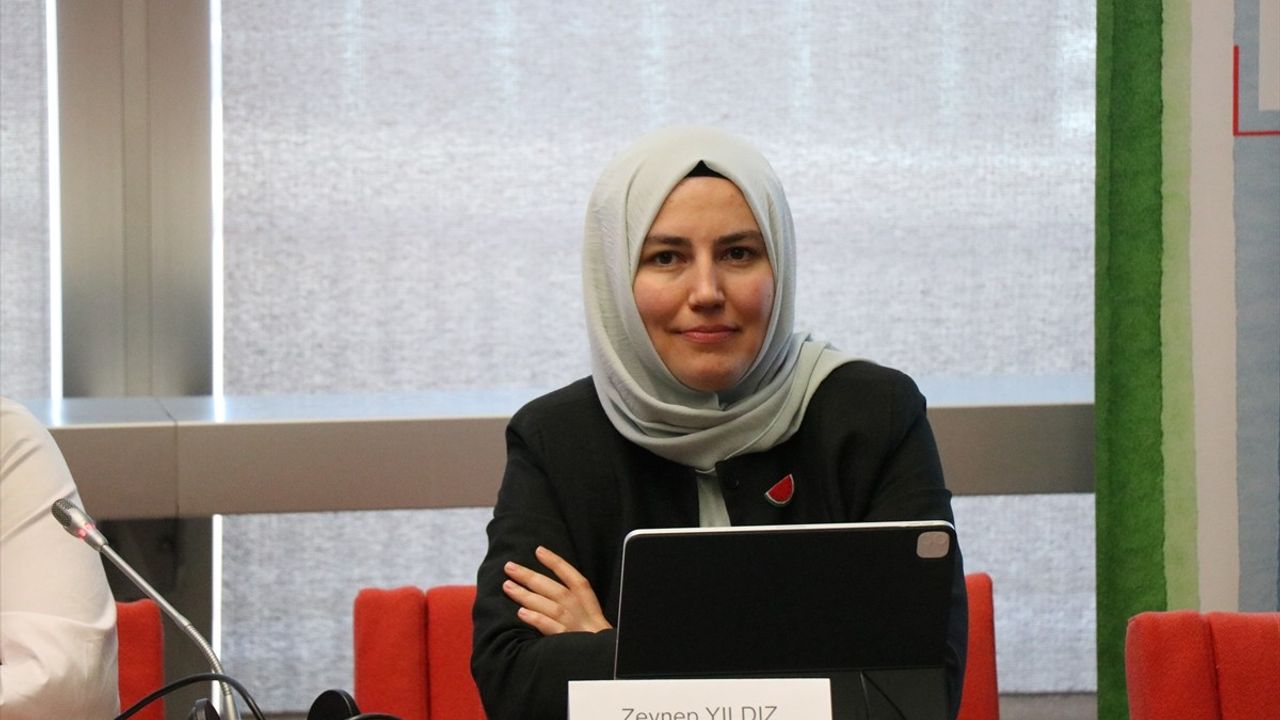 Gazzeliler İçin Gazze'yi Yeniden İnşa Etmek Paneli Düzenlendi