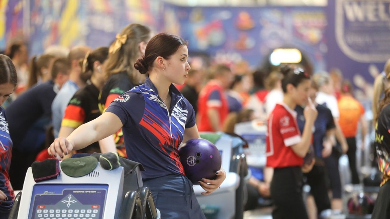 Gençler Avrupa Bowling Şampiyonası'nda Kadınlar Çiftleri Madalya Dağıttı
